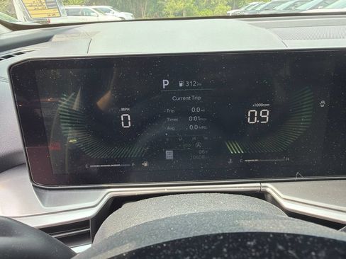 Certified 2025 Kia Sorento S FWD image 11