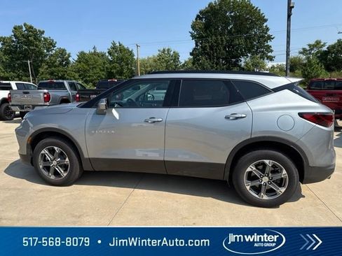 Used 2024 Chevrolet Blazer LT AWD/4WD image 9