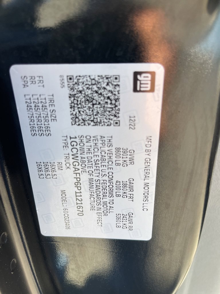 Used 2023 Chevrolet Express 2500 w/ Driver Convenience Package RWD image 24