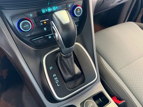 Used 2018 Ford C-MAX SE FWD image 21