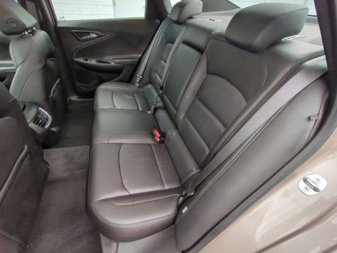 Certified 2022 Chevrolet Malibu LT w/ Leather Package image 25