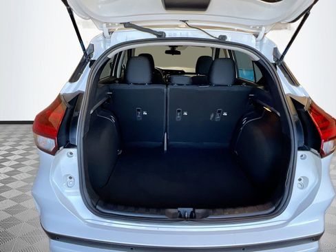 Used 2024 Nissan Kicks SV image 22