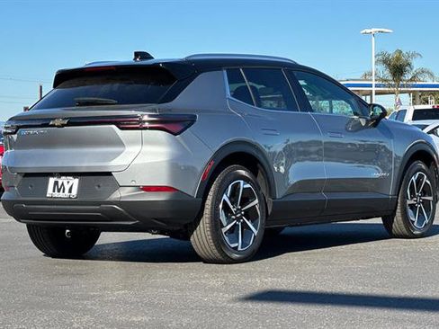 New 2026 Chevrolet Equinox EV LT image 4