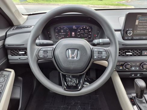 New 2025 Honda Accord SE image 16