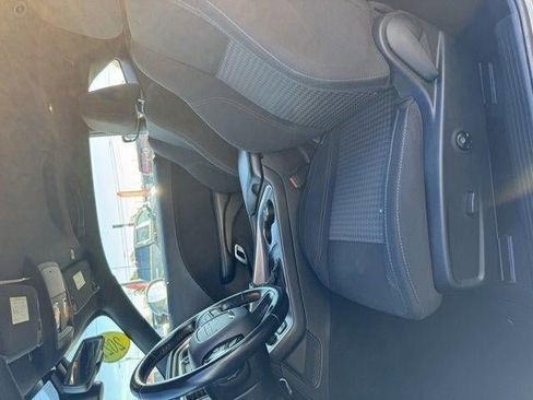 Certified 2021 Dodge Challenger SXT image 9