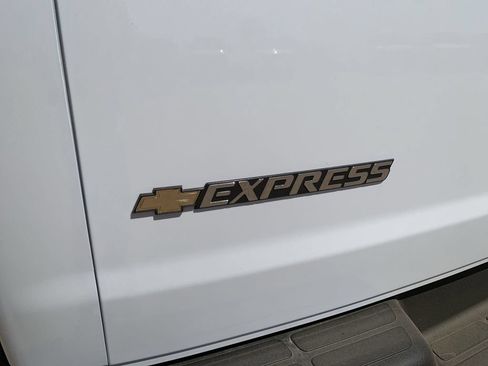 New 2026 Chevrolet Express 2500 RWD image 30