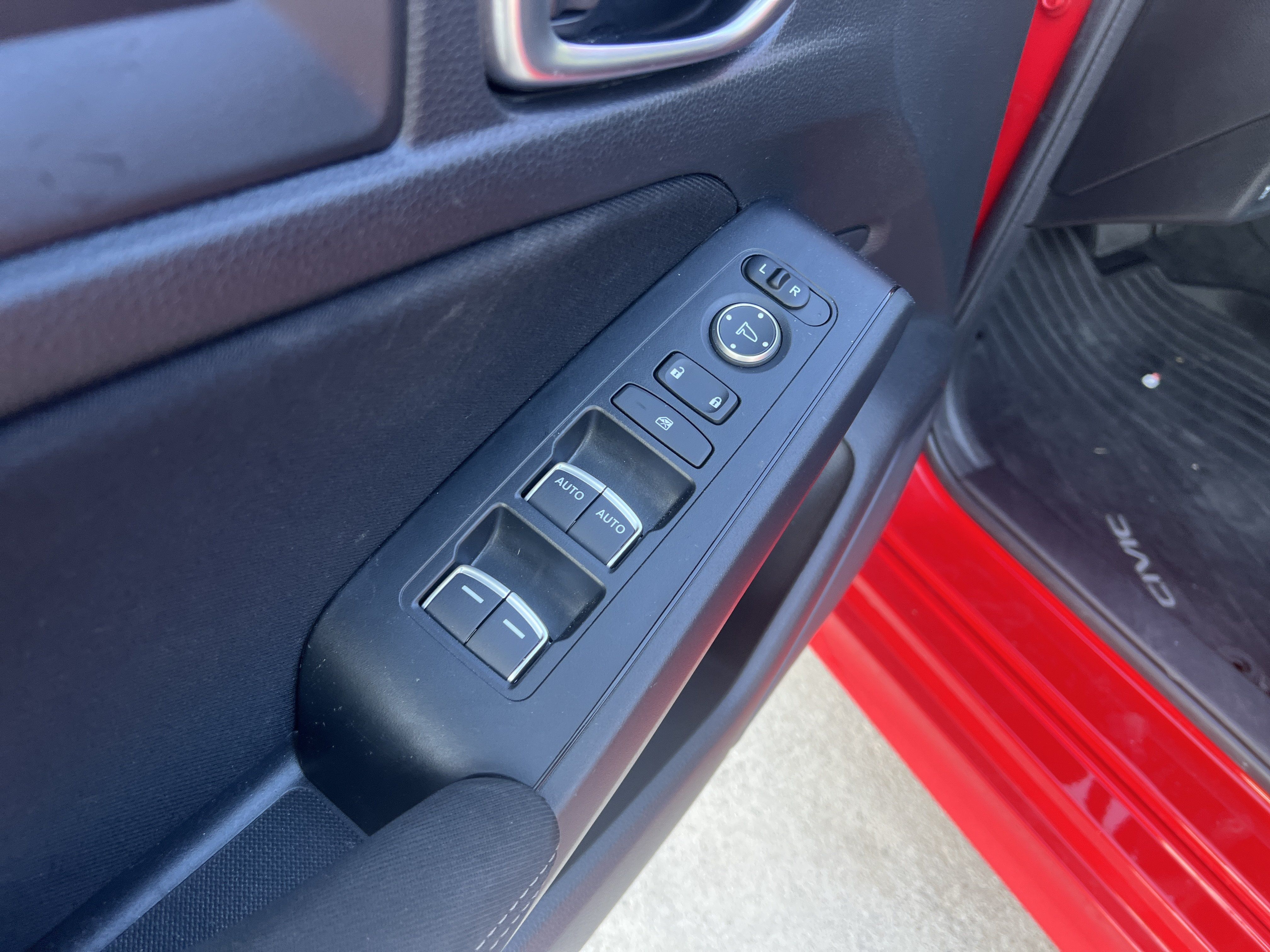 Used 2023 Honda Civic LX image 12