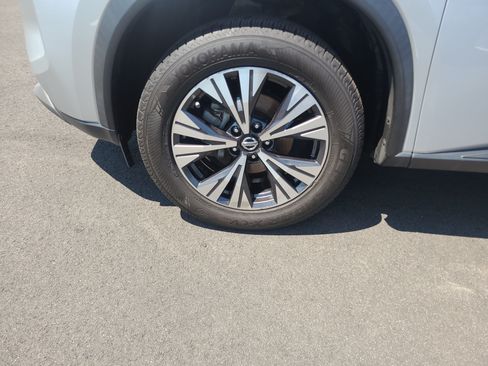Used 2021 Nissan Rogue SV AWD/4WD image 9