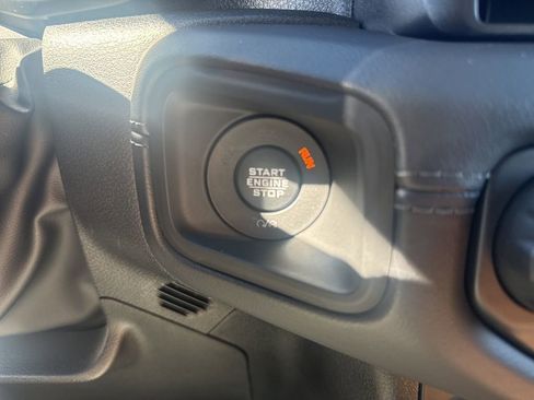 Used 2025 Jeep Wrangler Sahara 4xe image 22