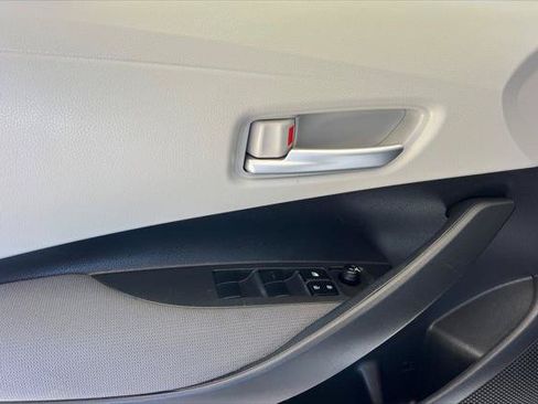 Certified 2020 Toyota Corolla LE FWD image 12
