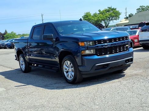 Used 2020 Chevrolet Silverado 1500 Custom w/ Custom Value Package AWD/4WD image 7