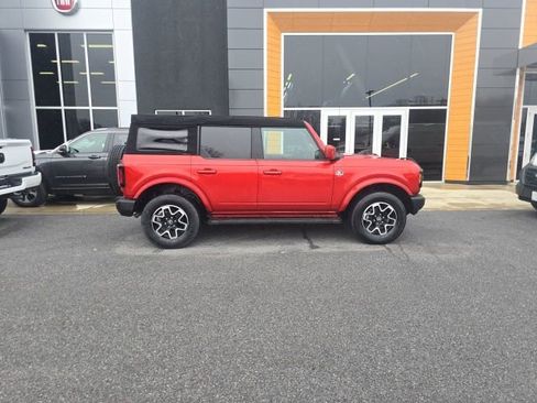 Used 2023 Ford Bronco Outer Banks image 7