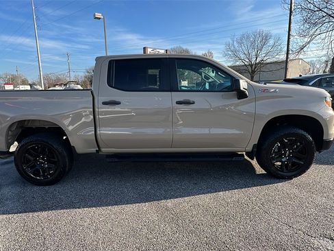 Used 2022 Chevrolet Silverado 1500 Custom Trail Boss image 4