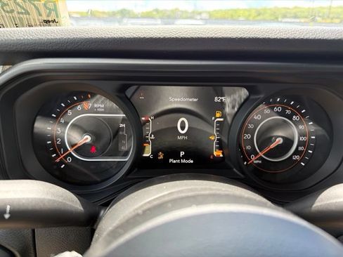 New 2026 Jeep Gladiator Sport AWD/4WD image 17