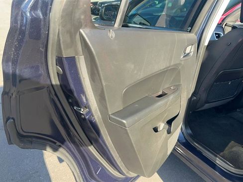 Used 2017 Chevrolet Equinox LT w/ Convenience Package image 49