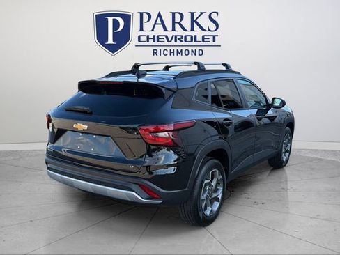 Used 2026 Chevrolet Trax LT w/ LT Convenience Package FWD image 7