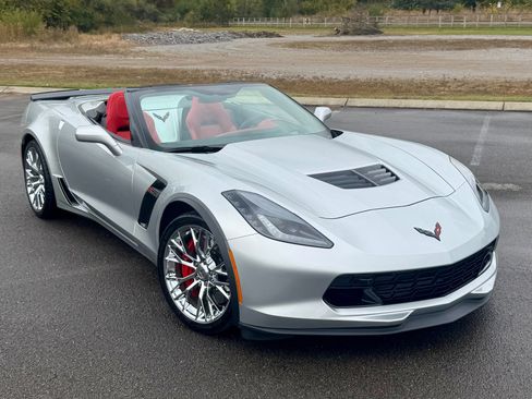 Used 2016 Chevrolet Corvette Z06 w/ 3LZ Preferred Equipment Group image 1