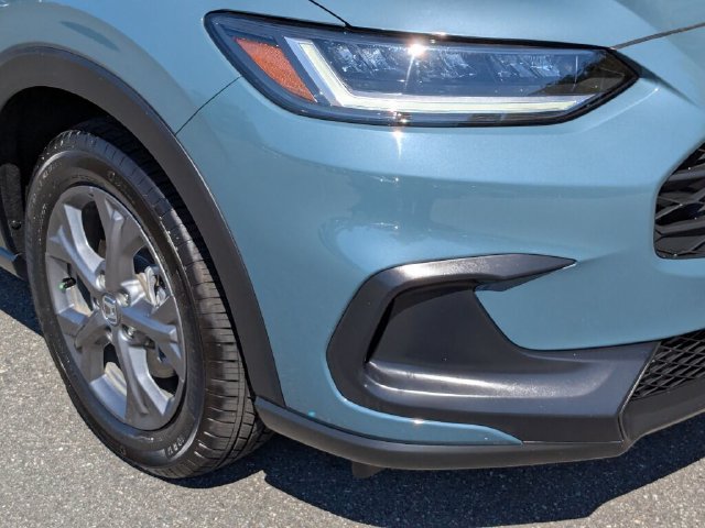 Certified 2026 Honda HR-V LX image 2