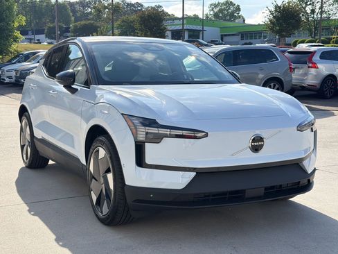 New 2026 Volvo EX30 Ultra w/ Climate Package AWD/4WD image 7
