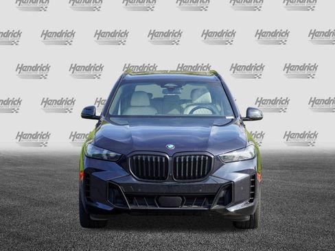 Certified 2024 BMW X5 xDrive40i w/ M Sport Package AWD/4WD image 3