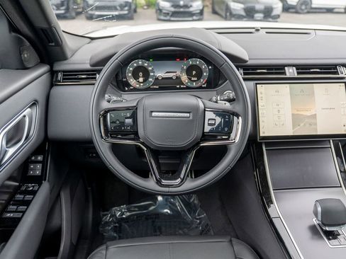 New 2026 Land Rover Range Rover Velar Dynamic SE image 12