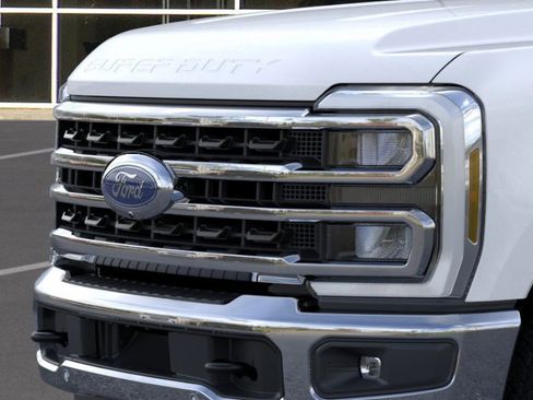 New 2026 Ford F250 4x4 Crew Cab Super Duty image 17
