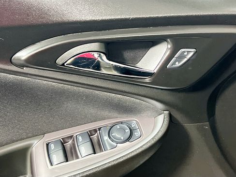 Used 2023 Chevrolet Malibu LT image 16
