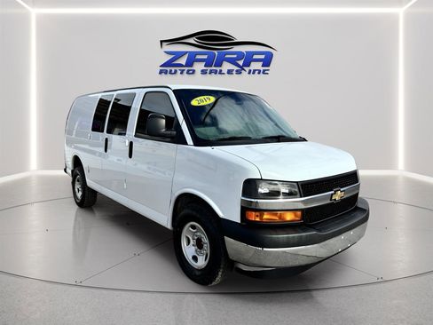 Used 2019 Chevrolet Express 2500 w/ Driver Convenience Package image 8