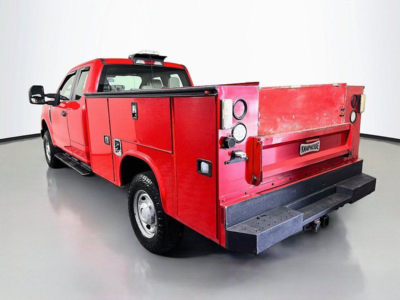 Used 2017 Ford F250 XL AWD/4WD image 5