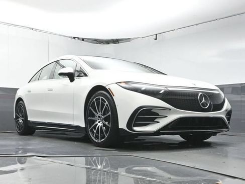 Certified 2022 Mercedes-Benz EQS 450+ Sedan image 33