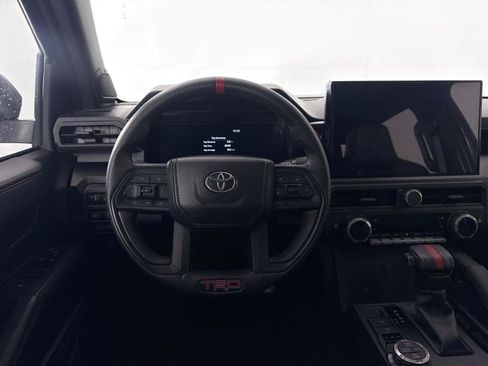 Certified 2024 Toyota Tacoma TRD Pro AWD/4WD image 32
