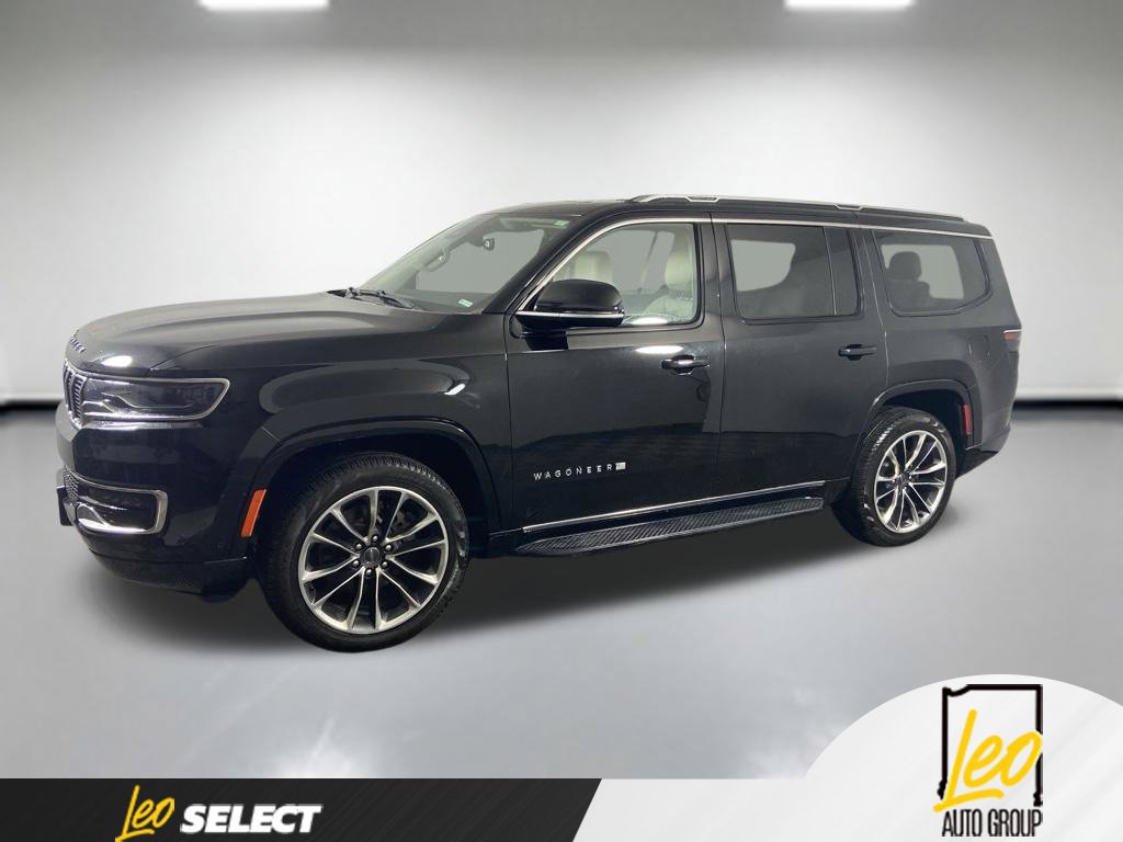 Used 2023 Jeep Wagoneer Series II w/ Premium Group I AWD/4WD image 2