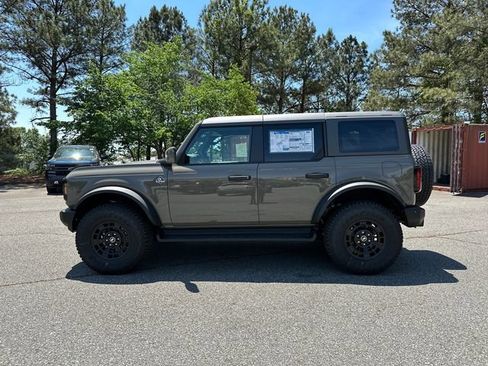 New 2026 Ford Bronco Outer Banks AWD/4WD image 4