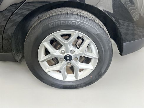 Used 2025 Kia Soul LX w/ LX Technology Package FWD image 11