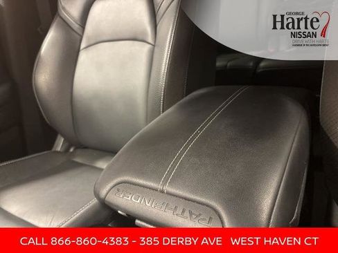 Certified 2023 Nissan Pathfinder SL image 14