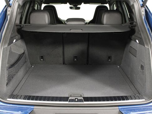 New 2026 Porsche Cayenne image 19