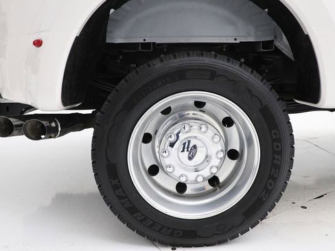 Used 2021 Ford F450 Platinum w/ FX4 Off-Road Package image 16