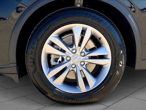 Certified 2025 Acura MDX SH-AWD image 10