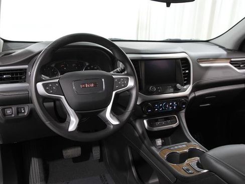 Used 2023 GMC Acadia SLE w/ Driver Convenience Package image 6