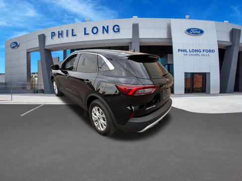 Used 2023 Ford Escape Active w/ Tech Pack #2 AWD/4WD image 3