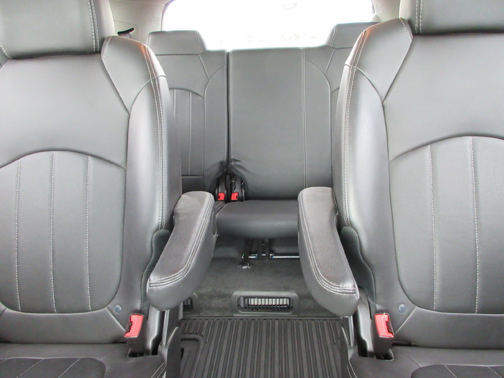 Used 2017 Buick Enclave Leather w/ Trailering Package FWD image 19
