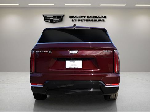 Certified 2025 Cadillac Escalade IQ Luxury 2 AWD/4WD image 4