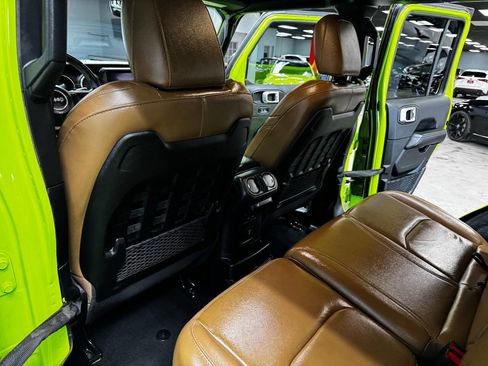 Used 2021 Jeep Wrangler Unlimited Rubicon 4xe w/ Steel Bumper Group image 42