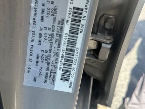 Used 2025 MAZDA MAZDA3 s FWD image 7