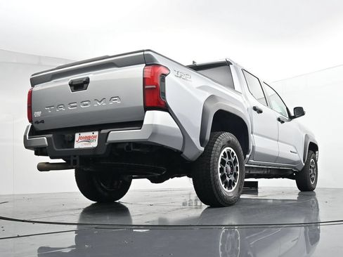 Used 2024 Toyota Tacoma TRD Off-Road AWD/4WD image 36