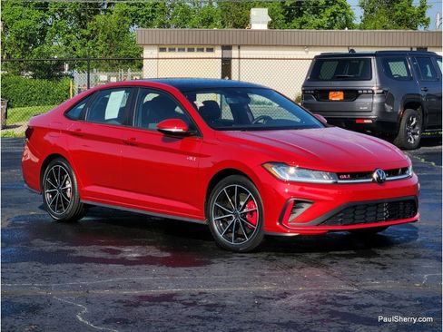 Used 2026 Volkswagen Jetta GLI Autobahn FWD image 7