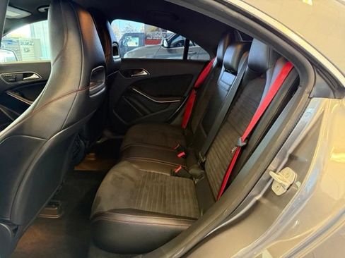 Used 2015 Mercedes-Benz CLA 250 image 3
