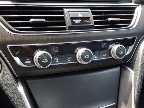 Used 2018 Honda Accord EX-L image 18
