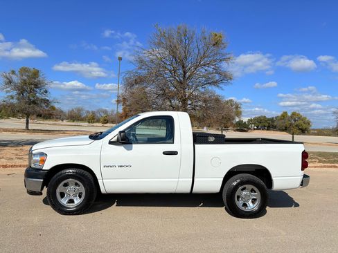 Used 2007 Dodge Ram 1500 Truck ST w/ SXT Group image 2
