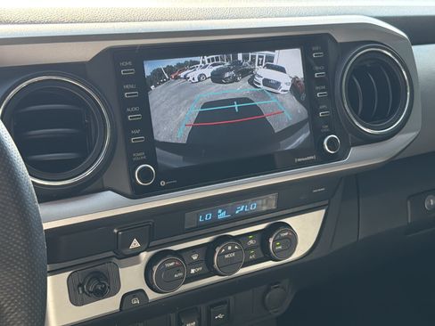 Used 2022 Toyota Tacoma SR5 w/ Technology Package RWD image 36